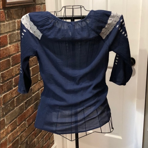 Old Navy Top -Medium - Picture 5 of 7